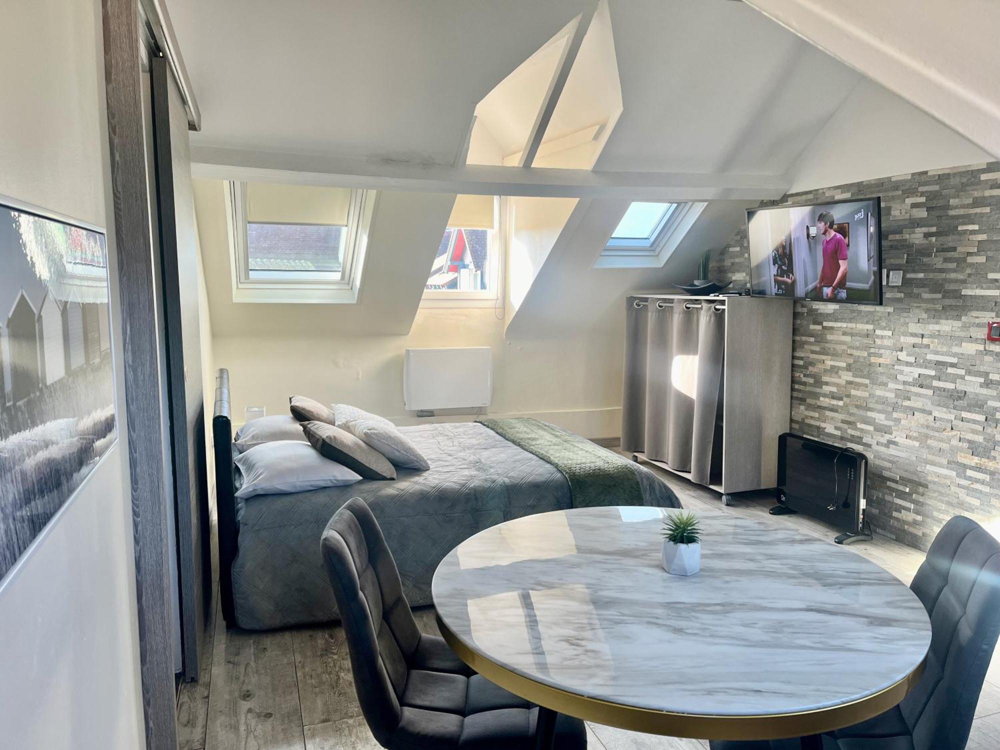 La Villa L'Oiseau Bleu Proche De La Plage Et De Deauville !!! Awards 2025 Blonville-sur-Mer Luaran gambar