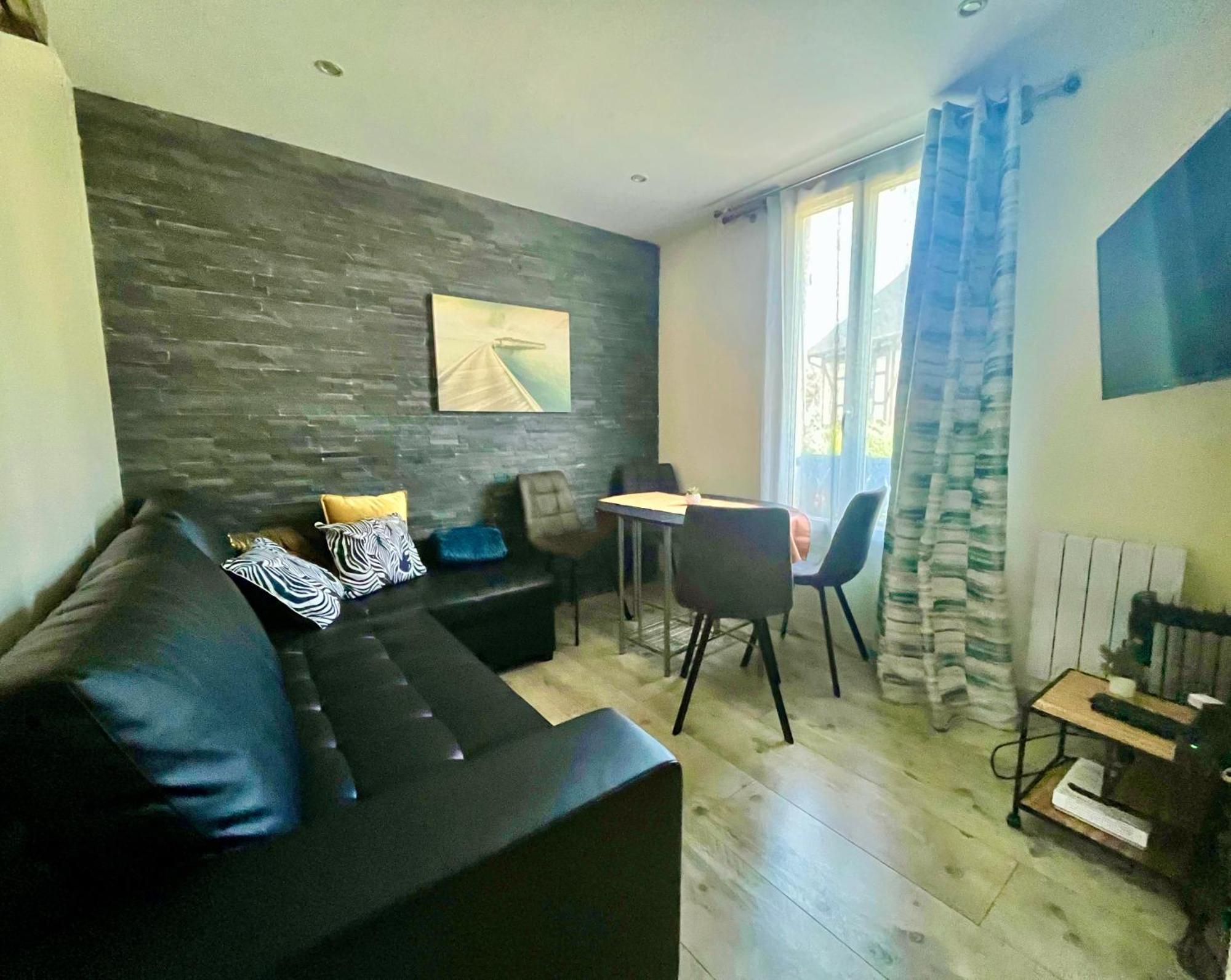 La Villa L'Oiseau Bleu Proche De La Plage Et De Deauville !!! Awards 2025 Blonville-sur-Mer Bilik gambar